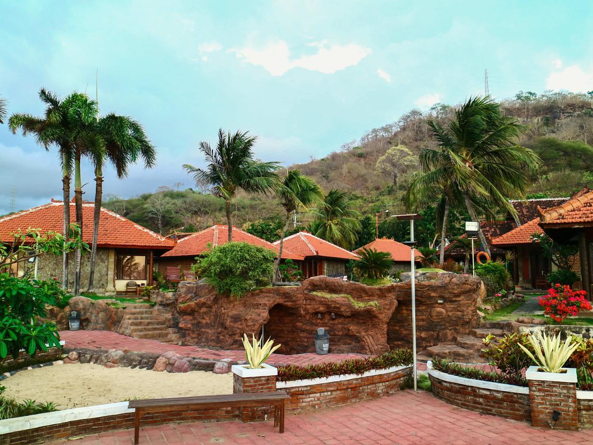 Watu Dodol Hotel & Restaurant Banyuwangi  Ngoại thất bức ảnh