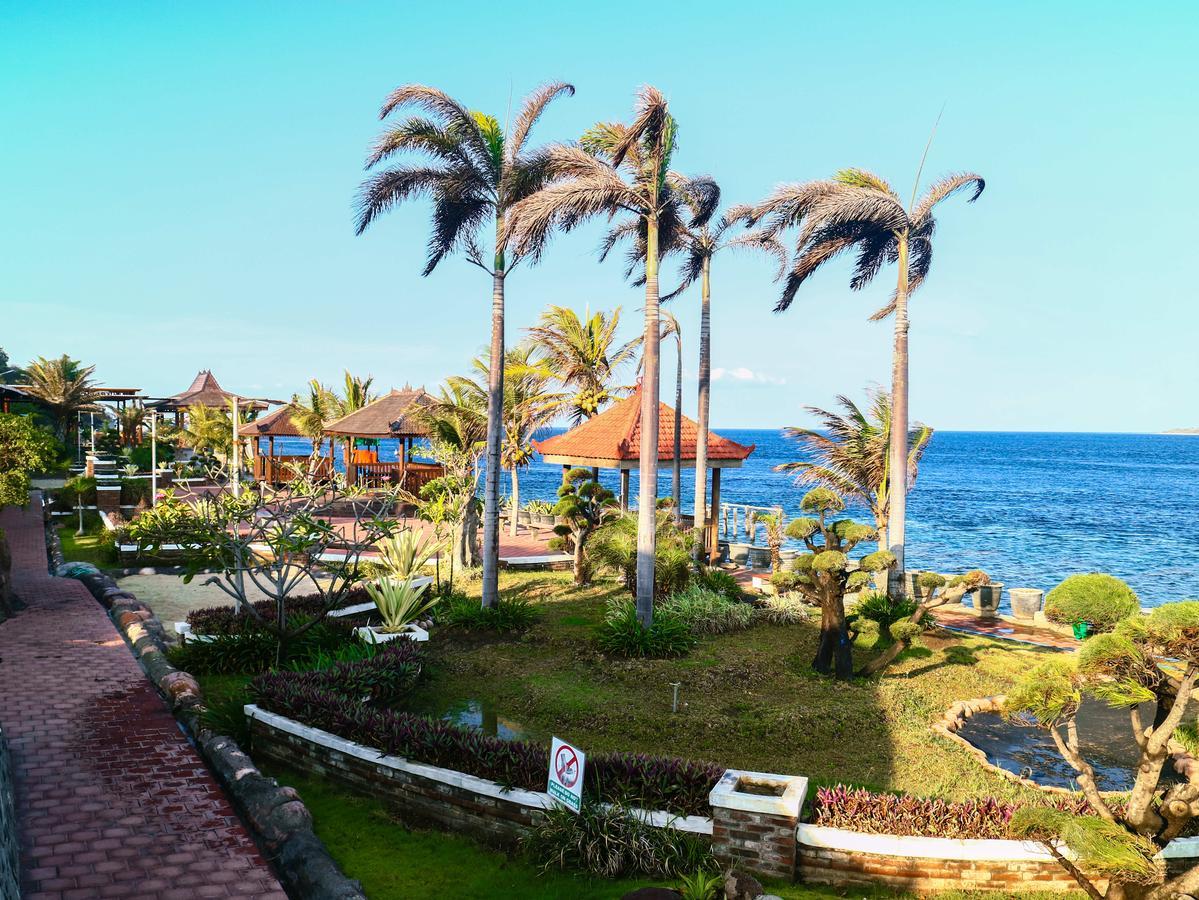 Watu Dodol Hotel & Restaurant Banyuwangi  Ngoại thất bức ảnh